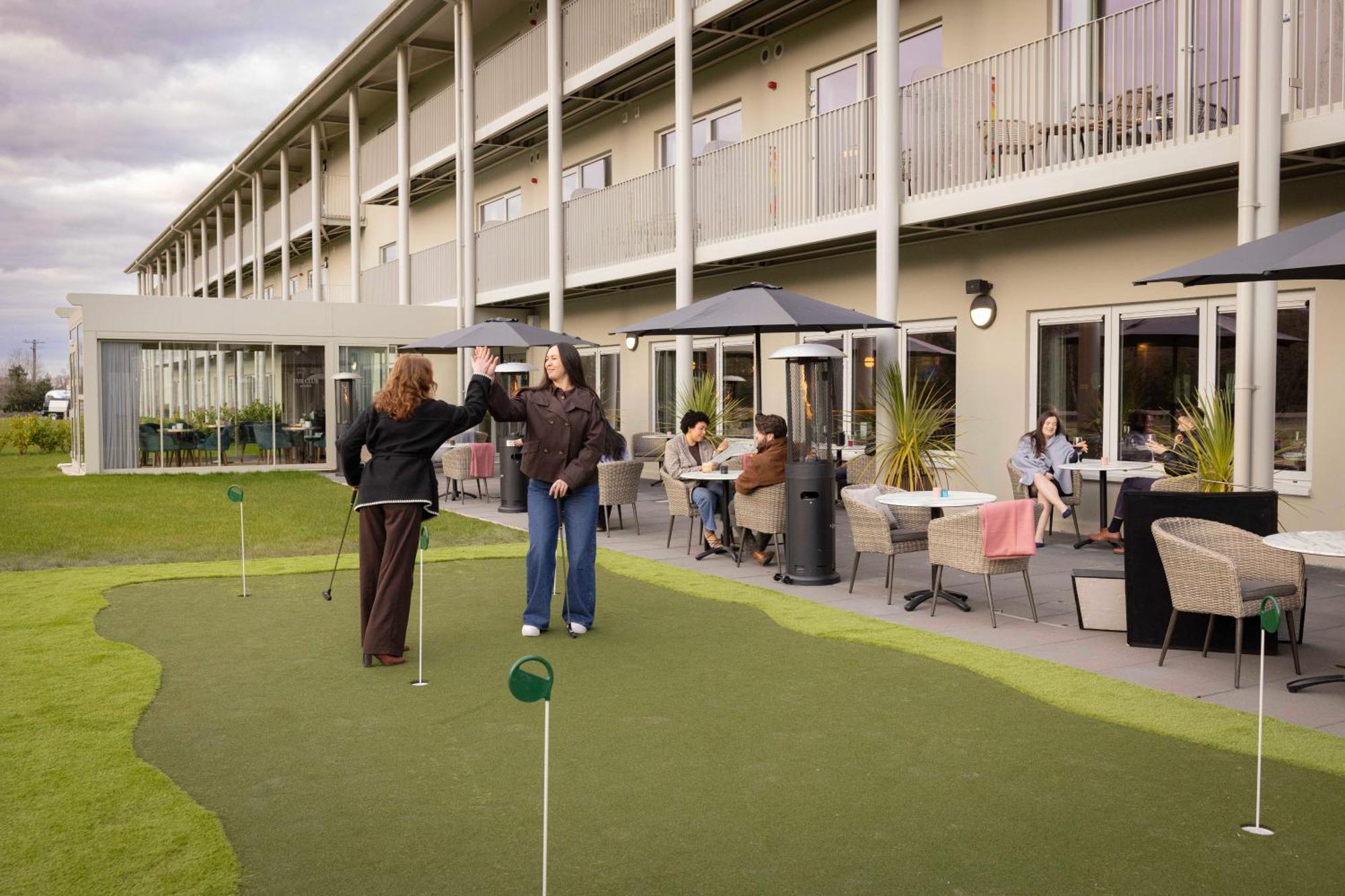 The Club Hotel At Goffs Нейс Екстериор снимка